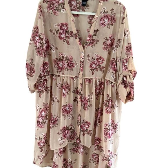 NWOT Torrid Pink Asymmetrical Tunic Blouse - Picture 9 of 10